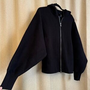 Athleta Sweater Hoodie Cropped batwing with Zipper